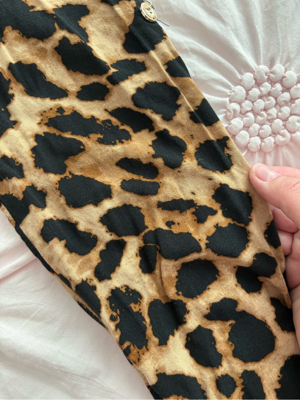 Trendy Leopard Print Shirt – 100% Viscose | Vintage Style, size M-L - Picture 8 of 10